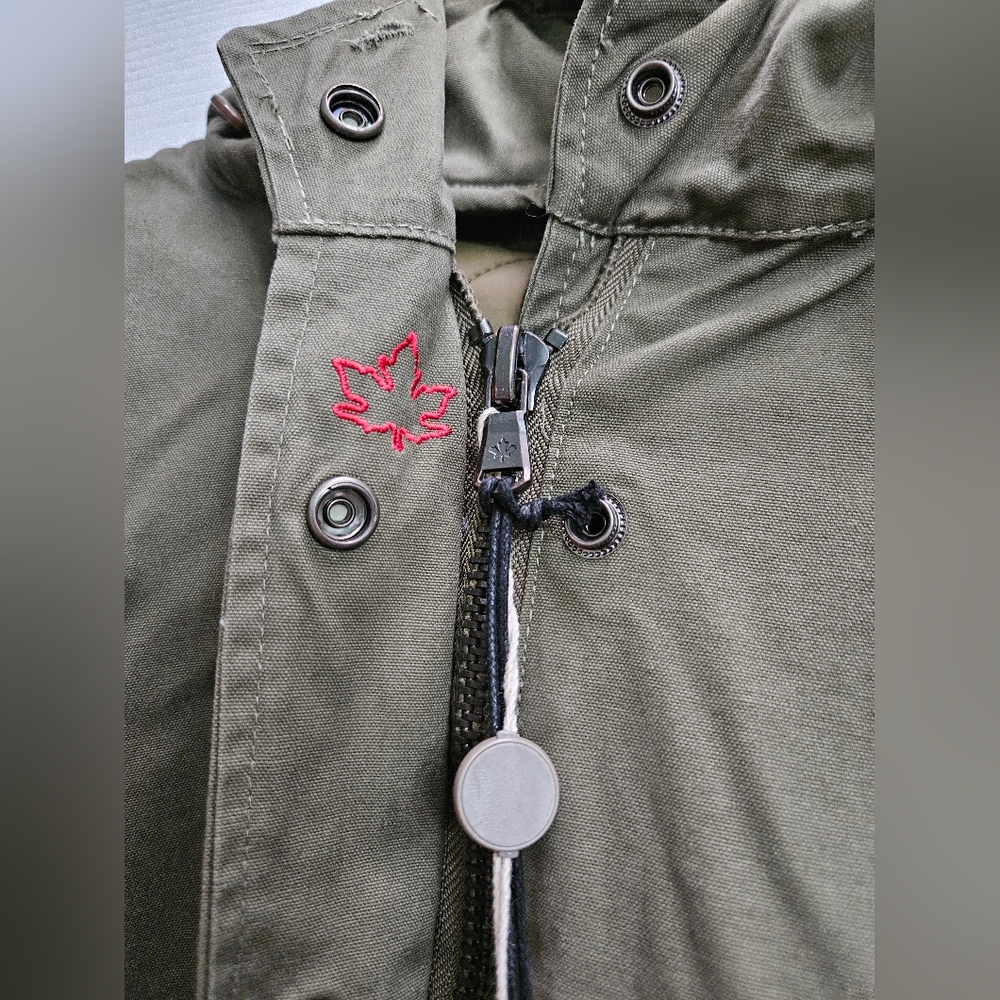 Canadian Green Hooded Parka Jacket - Picture 6 of 11